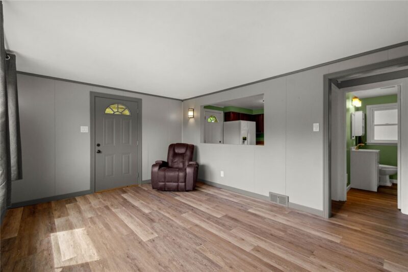 205 Maryellen Dr — photo 4