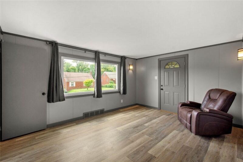 205 Maryellen Dr — photo 5