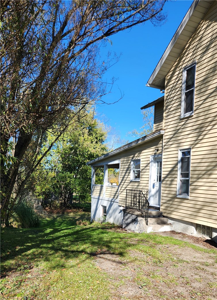 337 Jackson St — photo 3