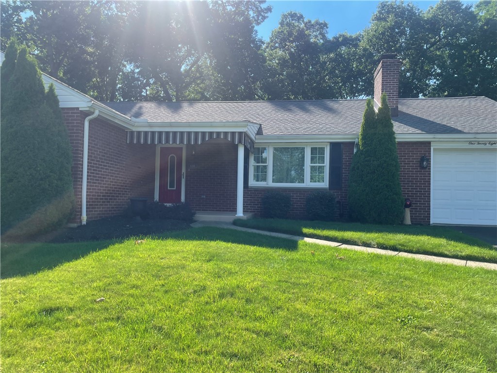 128 White Oak Dr — photo 1