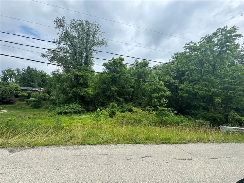 373 Lakeview Drive — photo 3