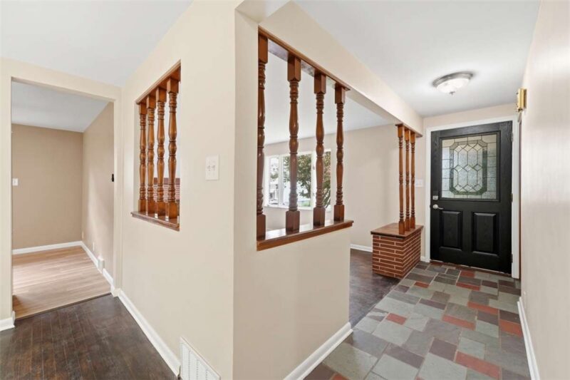 1735 Rebecca St — photo 7