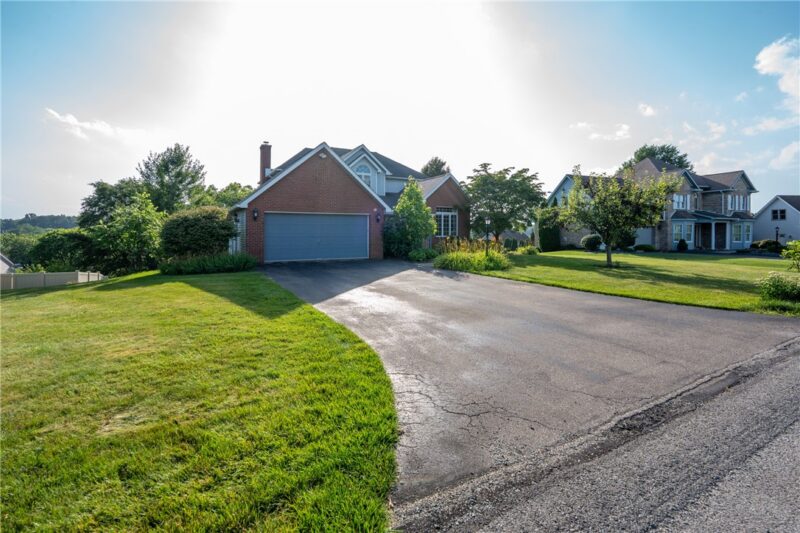 32 SADDLEBROOK DRIVE — photo 3