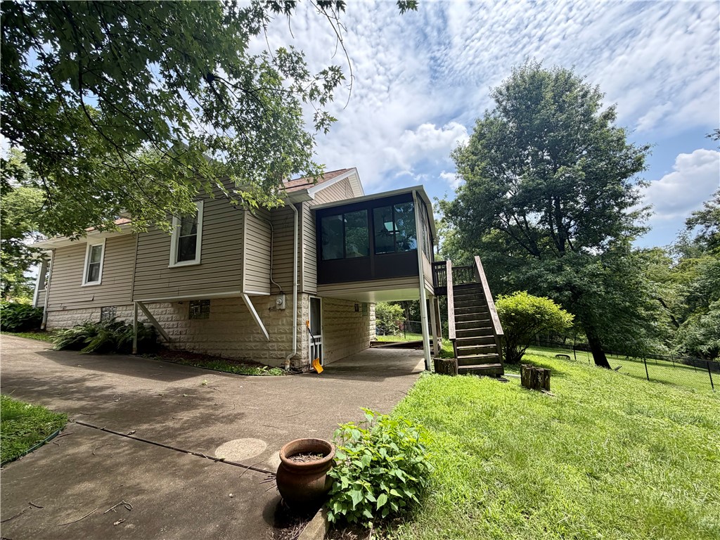 228 Ohio St — photo 1