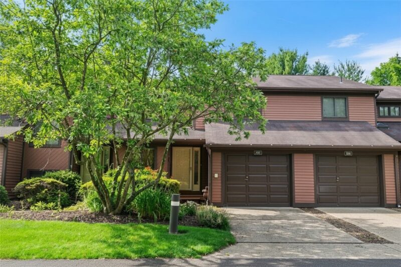 1002 Forest Edge Ct — photo 2