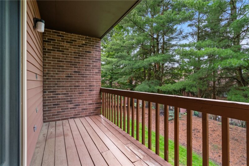 1002 Forest Edge Ct — photo 3