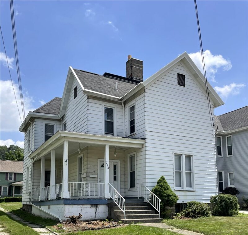 213 S Central Ave — photo 2
