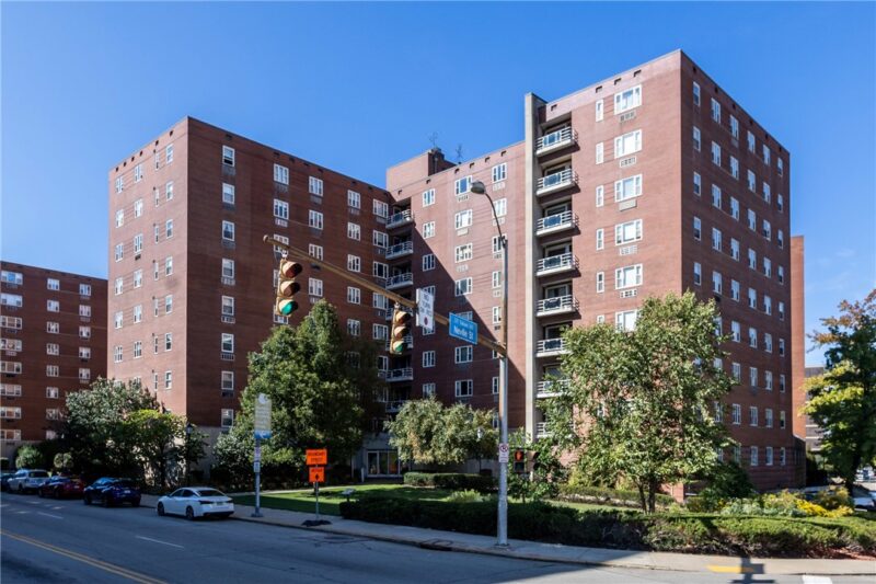 4625 Fifth Ave 206 — photo 2