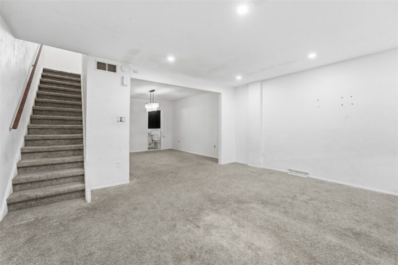413 Agatha St — photo 5