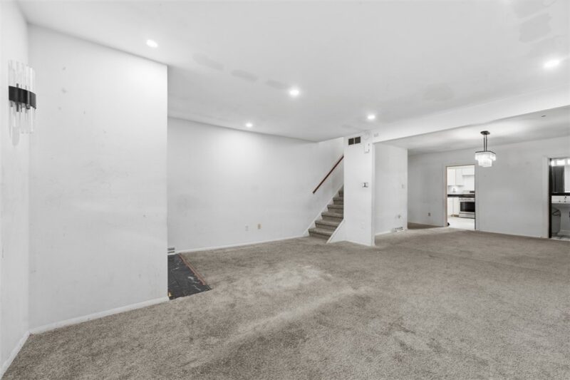 413 Agatha St — photo 6