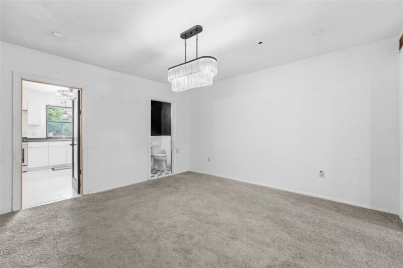 413 Agatha St — photo 8