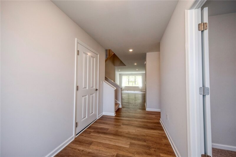 502 Blackrock Blvd — photo 5
