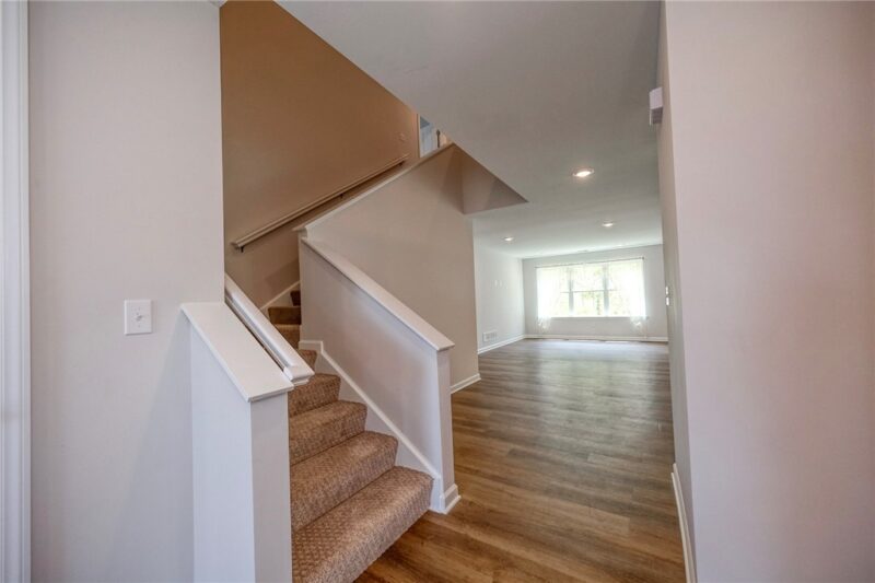 502 Blackrock Blvd — photo 6