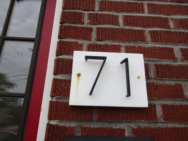 71 Barry St — photo 2