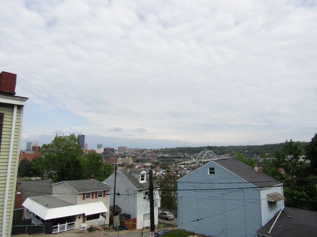 71 Barry St — photo 8