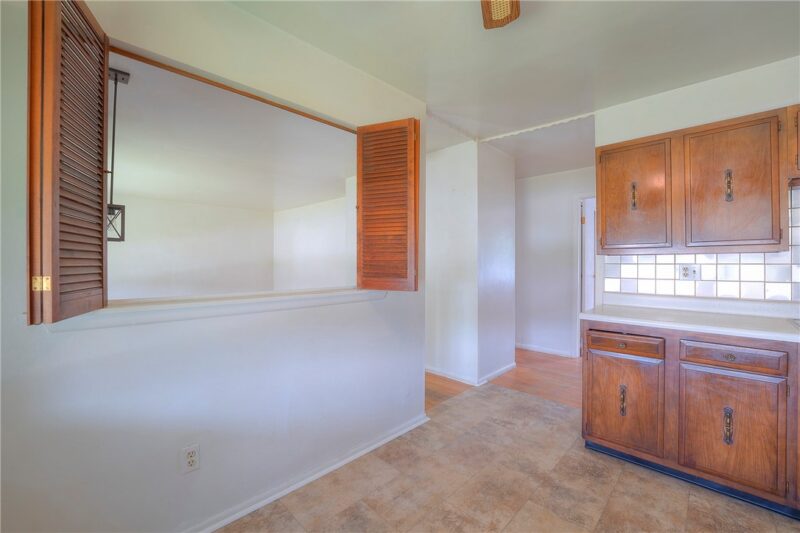 105 Mt. Pleasant Blvd. — photo 5