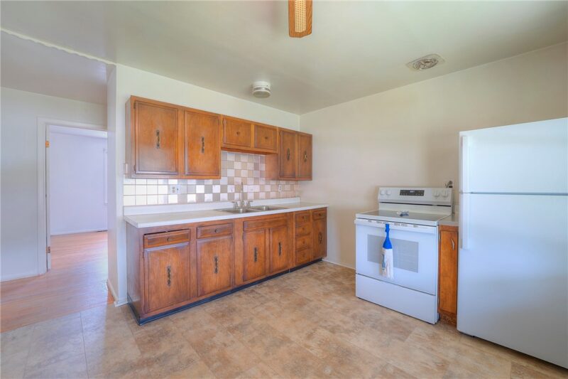 105 Mt. Pleasant Blvd. — photo 6