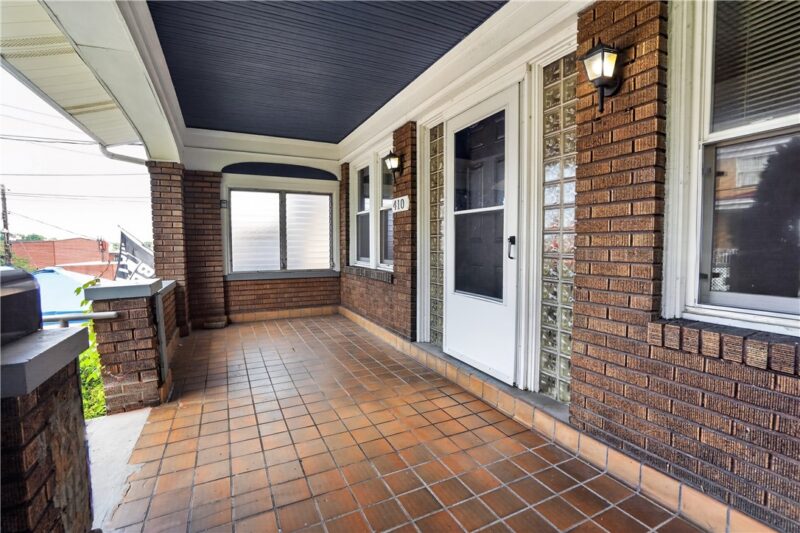 410 Carl St — photo 3