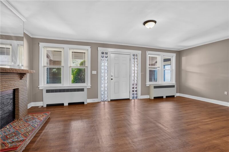 410 Carl St — photo 8