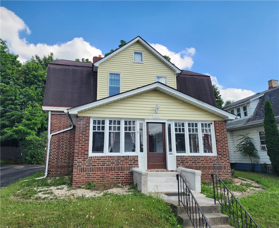 916 Harrison St — photo 1