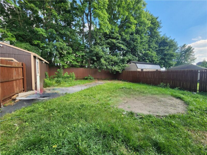 916 Harrison St — photo 4