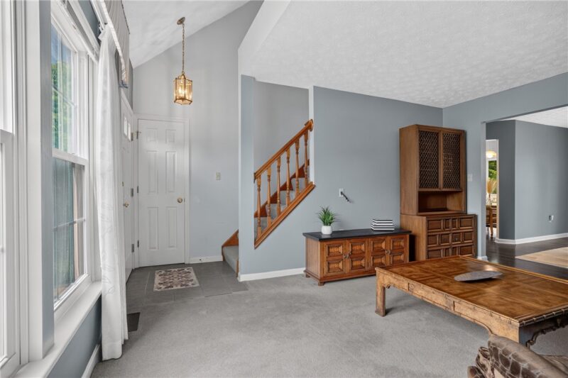 127 Sedeca Dr — photo 4