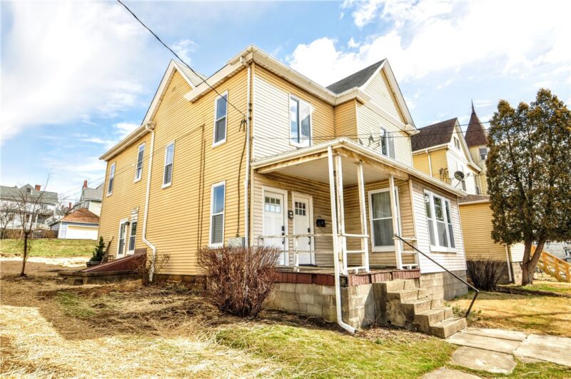 450 Jefferson Ave — photo 3