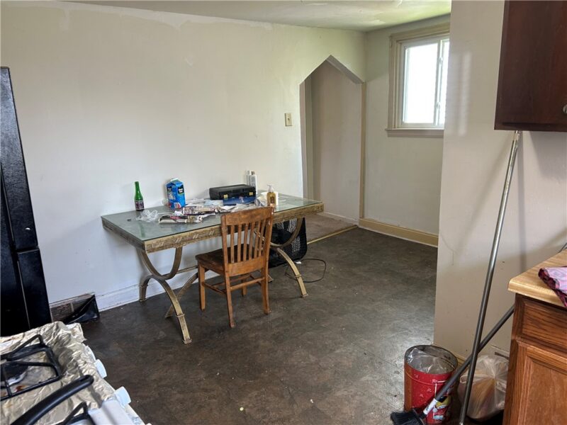2118 Elsie St — photo 8