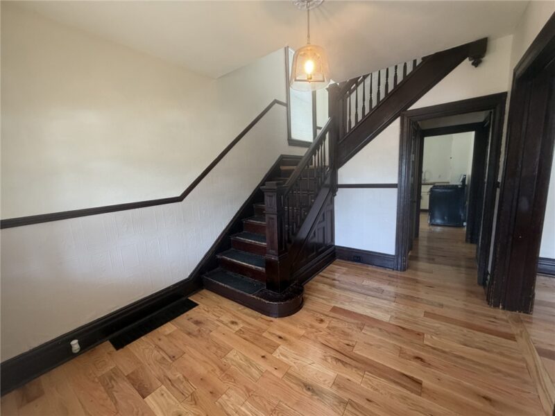 325 N Balph Ave — photo 6