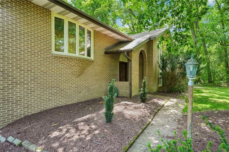 129 Green Forest Dr — photo 3