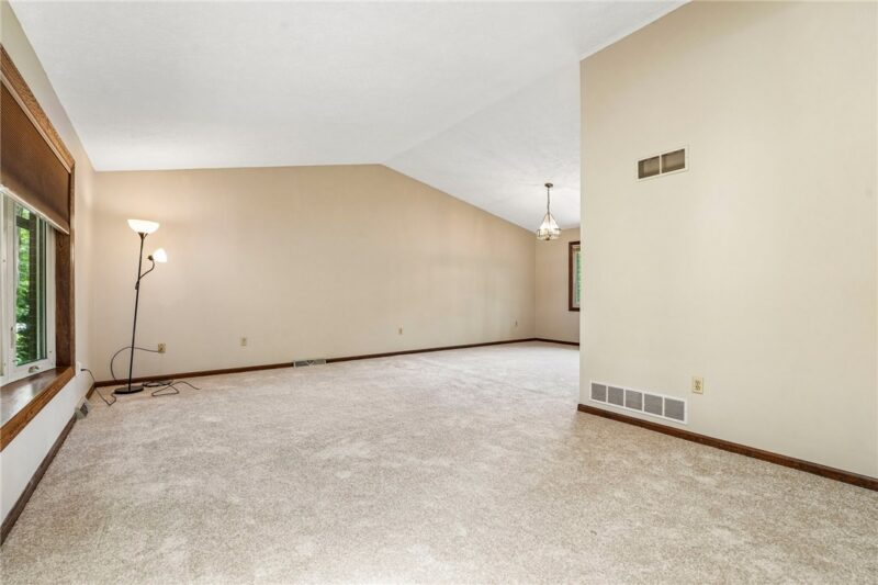129 Green Forest Dr — photo 6