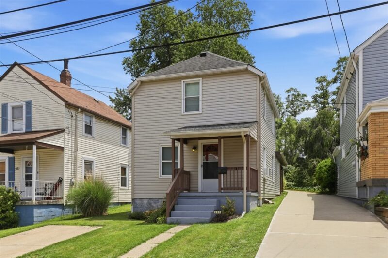 613 Aylesworth Ave — photo 2
