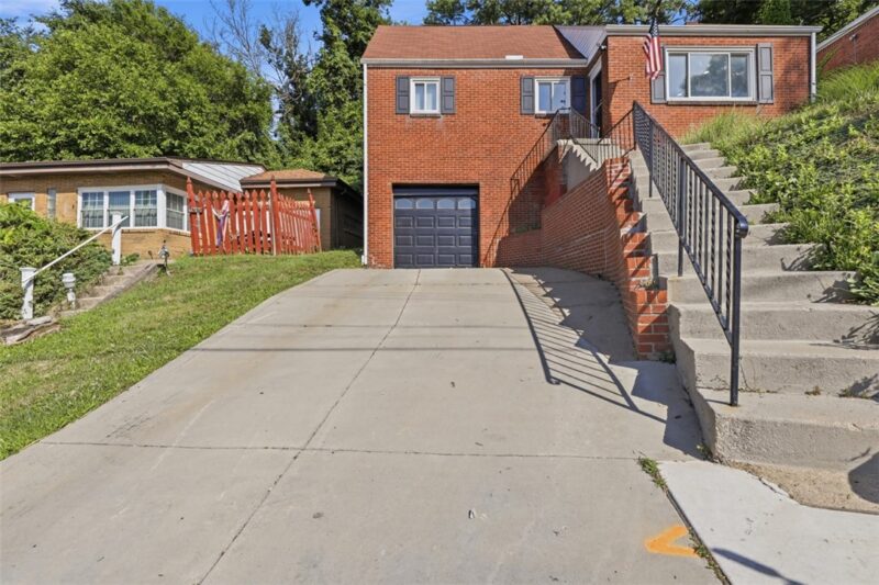 3856 Hilpert St — photo 2