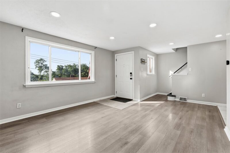 3856 Hilpert St — photo 3