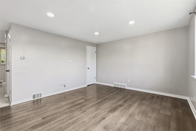 3856 Hilpert St — photo 4