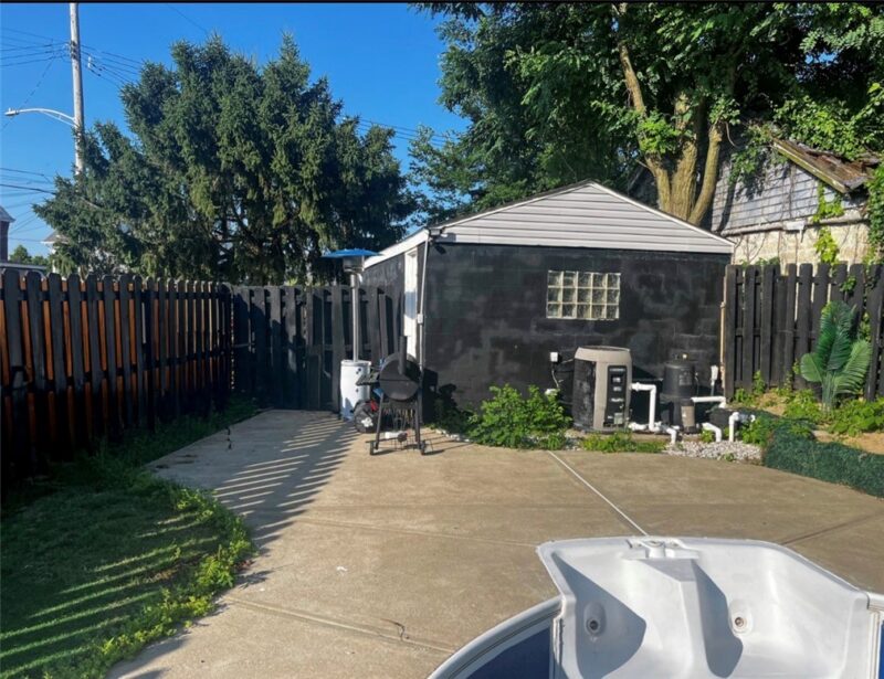 409 Vine St — photo 3