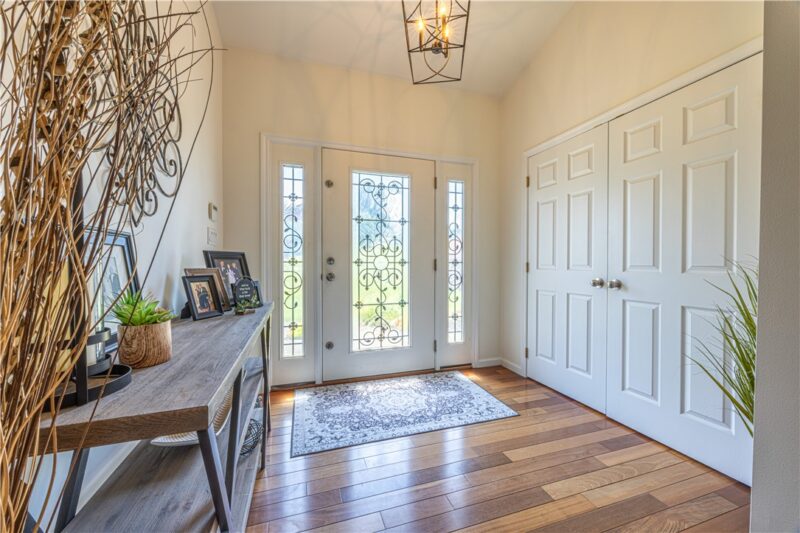100 Clover Ln — photo 4