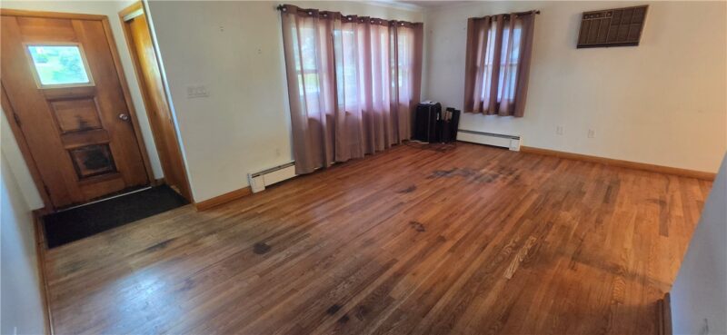 451 W Fairview St — photo 2
