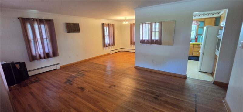 451 W Fairview St — photo 3