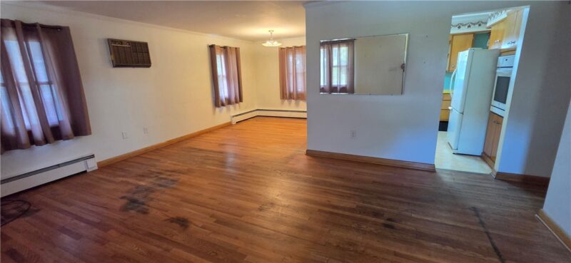 451 W Fairview St — photo 5