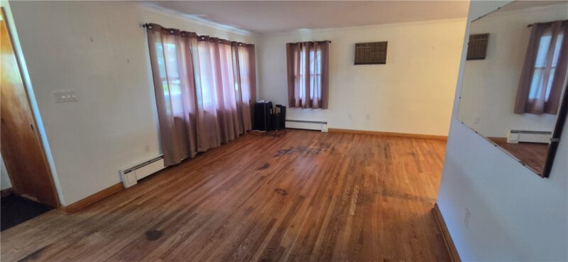 451 W Fairview St — photo 6