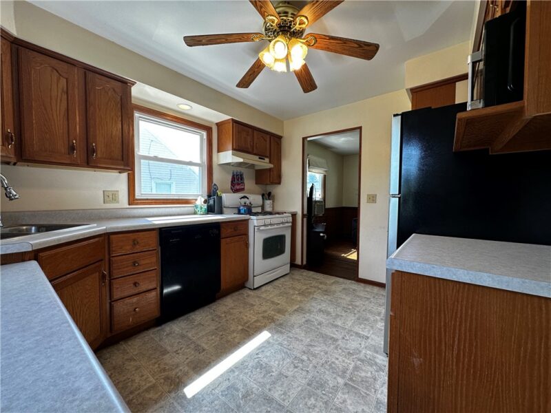 633 Crowder Ave — photo 7