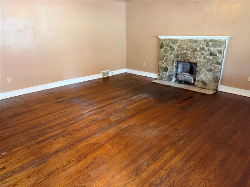 218 Meadow Ave — photo 3