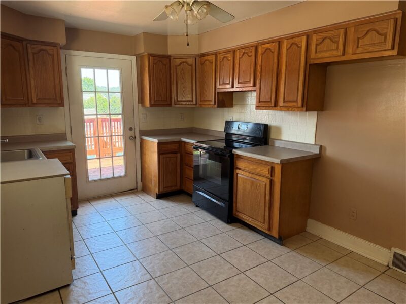 218 Meadow Ave — photo 5