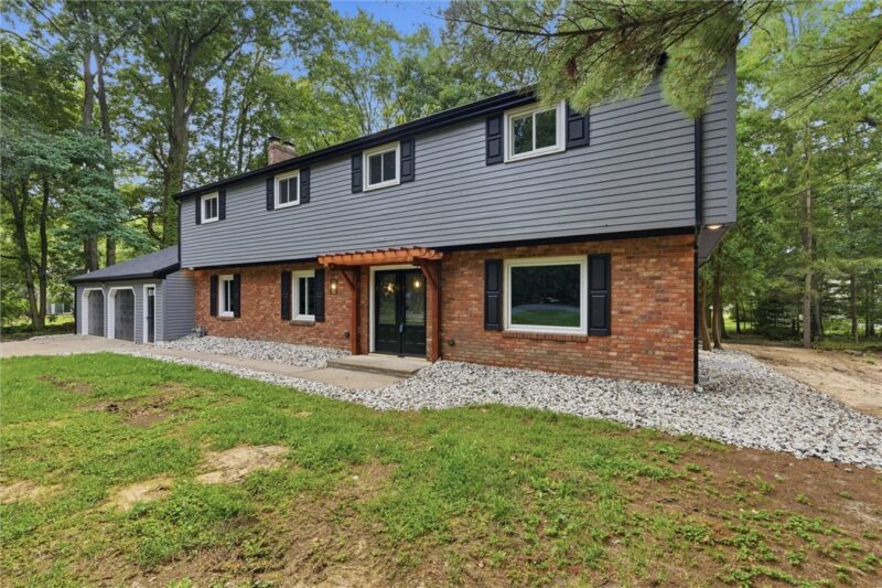 208 Lynwood Dr — photo 2