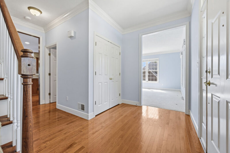 112 Ontario COURT — photo 2