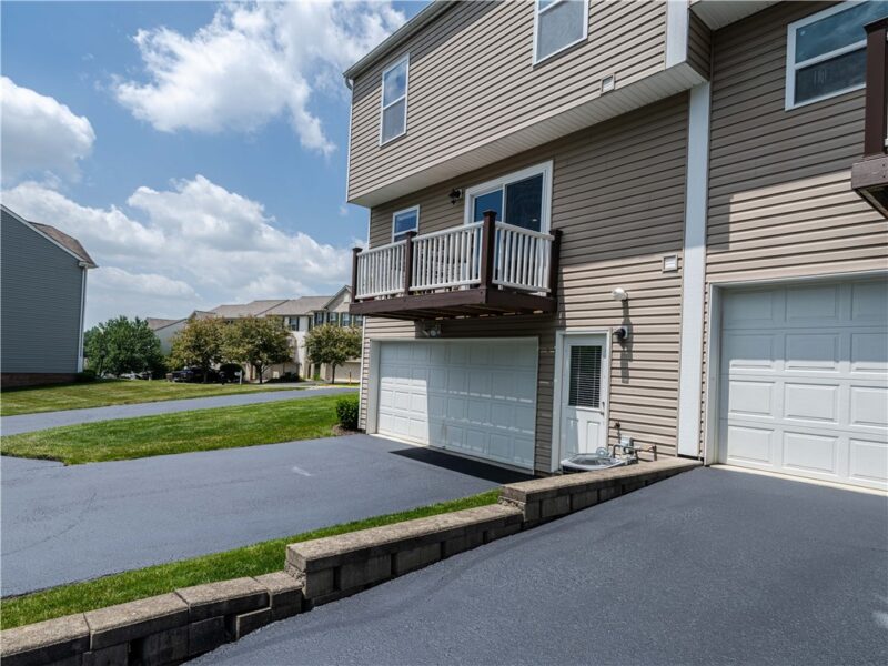 6407 Lindsey Ln — photo 4