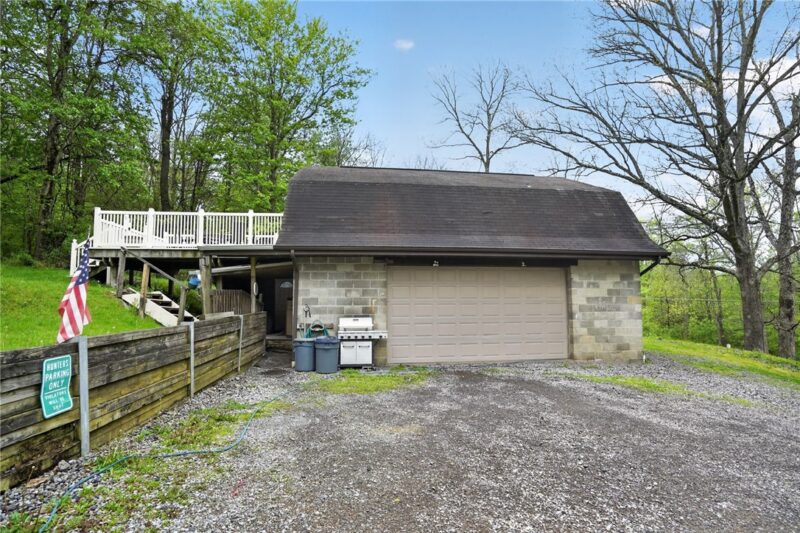 158 Renfrew Rd — photo 3