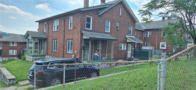 549 Howard — photo 3