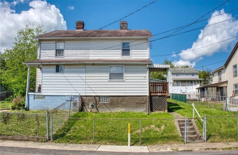 51 Sycamore St — photo 2